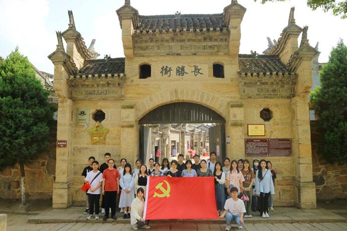 說明:6242953f81fd38f21b19a376495a184