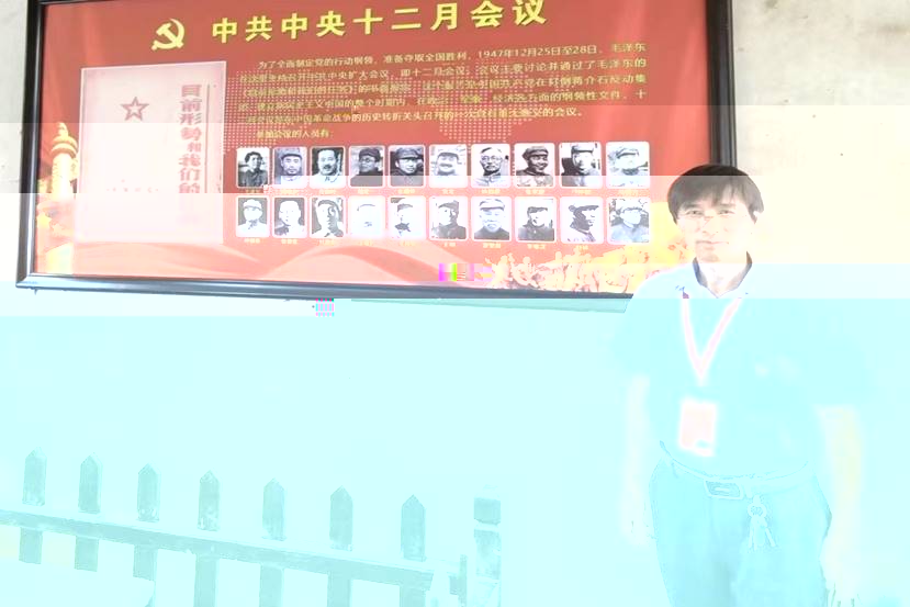 謝俊老師生活照1